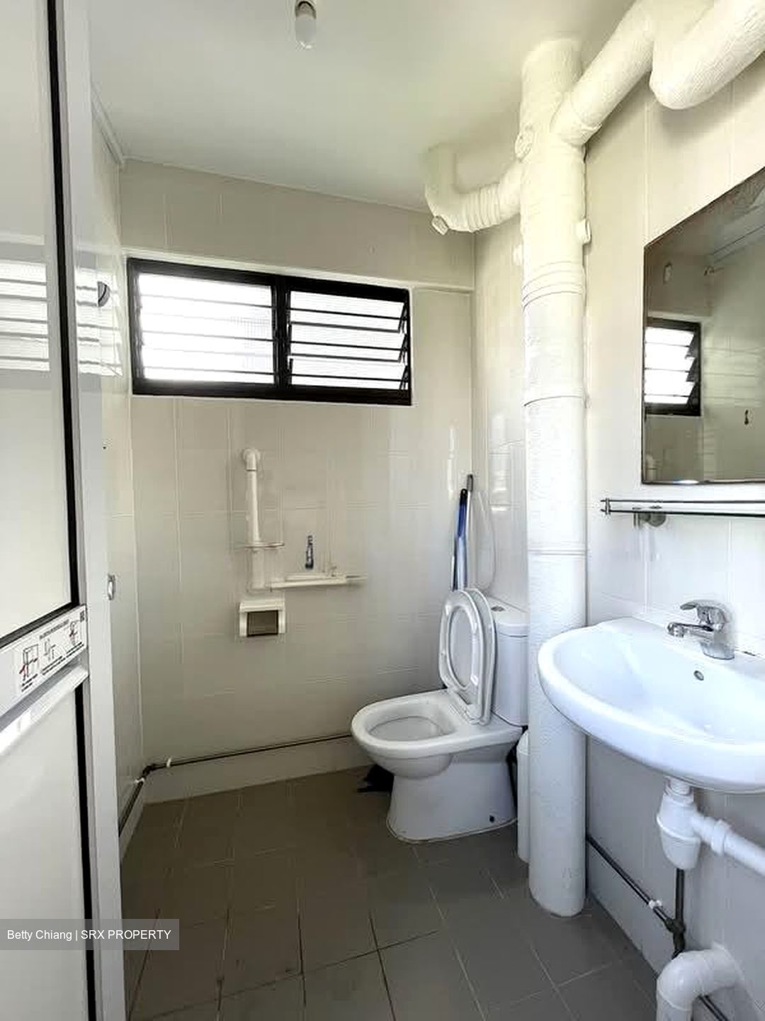 Blk 220 Serangoon Avenue 4 (Serangoon), HDB 3 Rooms #579790381